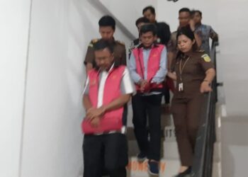 PENAHANAN DUA ORANG TERSANGKA DUGAAN TIPIKOR PENYIMPANGAN DALAM KEGIATAN PEMBANGUNAN HOTEL KUANTAN SINGINGI 