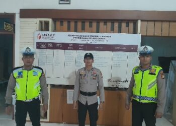 Satgas Kamseltibcarlantas Ops Mantap Brata Polres Inhu Atur Lalin dan Patroli