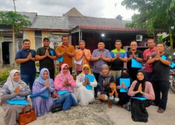 Pengenalan Perangkat LPMK Air Putih dan Silahturahmi Serta Penyerahan SK di Kantor Sekretariat