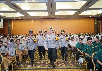 Polda Riau Gagas Deklarasi Pemilu Damai 2024 bersama Ribuan Generasi Z Se-Provinsi Riau