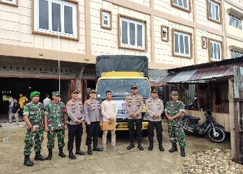 Personil Polres Kuansing Perketat Keamanan Gudang Logistik KPU Kabupaten Kuansing Dalam Rangka Ops Mantap Brata Lancang Kuning Tahun 2024