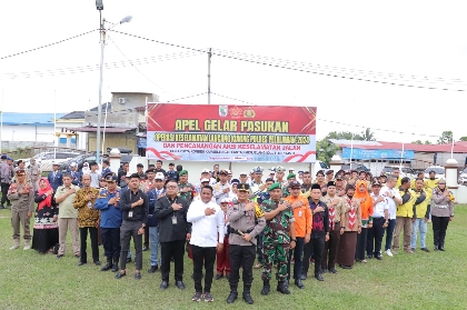 Kapolres Pelalawan Pimpin Apel Gelar Pasukan Operasi Keselamatan Lancang Kuning Tahun 2024