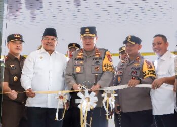 Kapolda Riau Resmikan Lapangan Tembak Terbaik Se-Riau Dan SPKT Saat Kunker Ke Polres Siak