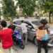 Sat Intelkam Polres Kuansing  Berbagi Takjil untuk Pengendara Sepeda Motor yang Patuh Berlalu Lintas
