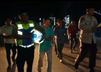 Polisi Giat Grebek Sahur di Bandar Sei Kijang Pelalawan