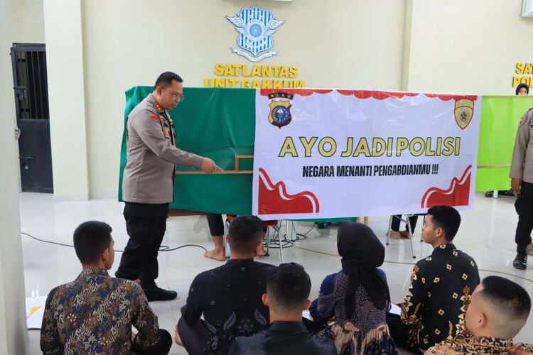 Kapolres Siak Pantau Langsung Penerimaan Calon Anggota Polri Tahun 2024 ini pesan Kapolres