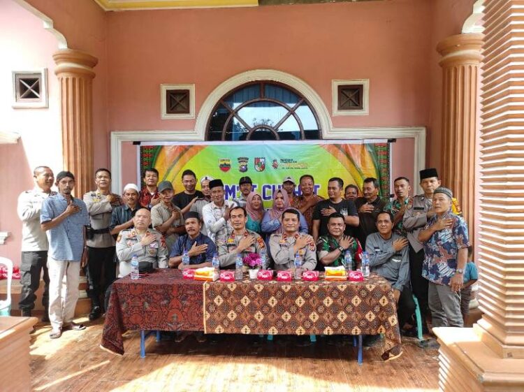 Jum’at Curhat Polresta Pekanbaru dan Polsek Rumpes Tampung Aspirasi Warga