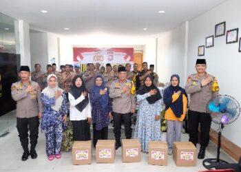 Wakapolda Riau Bersama PJU Gelar Jumat Curhat di Rumah JB