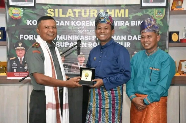 Kunker Ke Rohil Danrem 031/Wira Bima Disambut Hangat Forkopimda