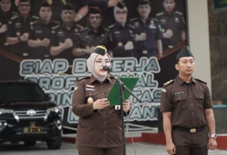 Wakajati Riau Pimpin Apel Kerja Ingatkan Kesiapan Seluruh Jajaran Dalam Inspeksi dan Kunker Komisi III DPR RI