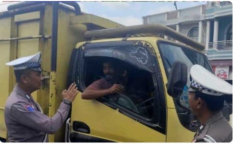 Ditlantas Polda Riau Masifkan Imbauan Dilarang Merokok saat Berkendara