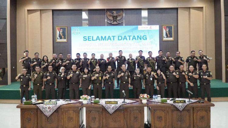 Verifikasi Lapangan Penilaian ZI WBBM Oleh Tim Penilai Internal di Kejati Riau