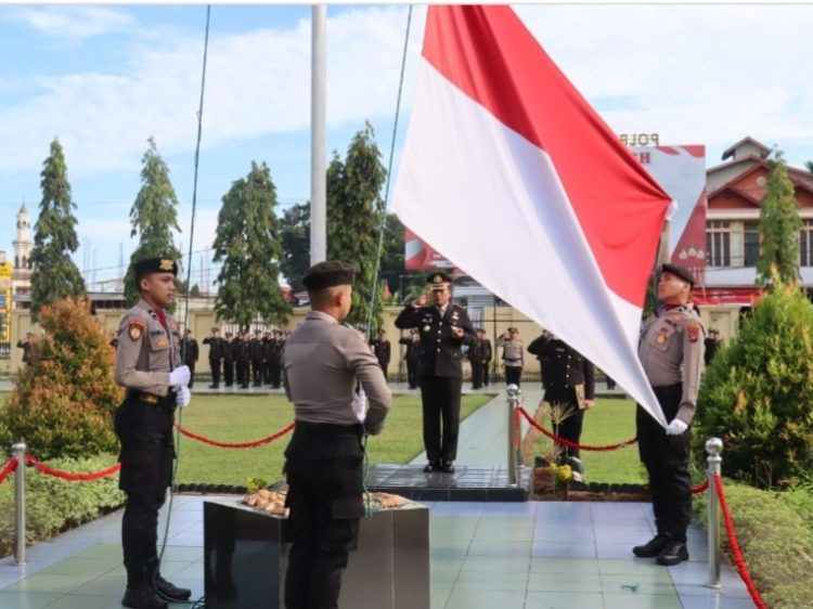 Kapolres Pasaman Barat Pimpin Upacara Hari Lahir Pancasila ke-80 