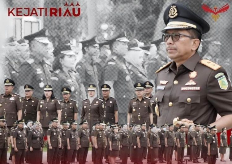 Kejati Riau Pimpin Upacara Peringati Hari Lahir Pancasila