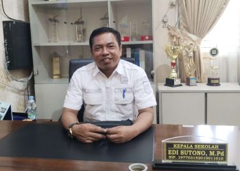 Koordinator TOPAN RI Riau Apresiasi Kepsek SMA Negeri Plus Pekanbaru