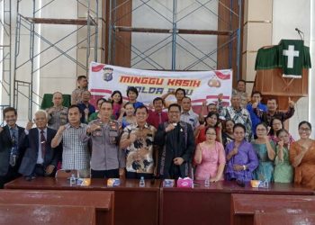 Polda Riau Bersama Polresta Pekanbaru Gelar Kegiatan Minggu Kasih di Gereja HKBP Sumber Sari