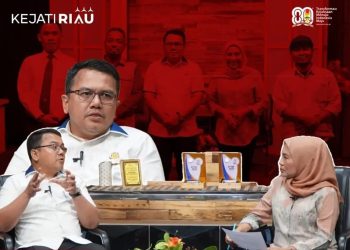 Asintel Kejati Riau Sebagai Narasumber di Program Jaksa Menjawab