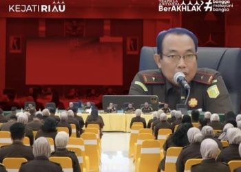 Kajati Riau Bersama Seluruh PJU Kejati Riau Gelar Rapat Paripurna Perdana