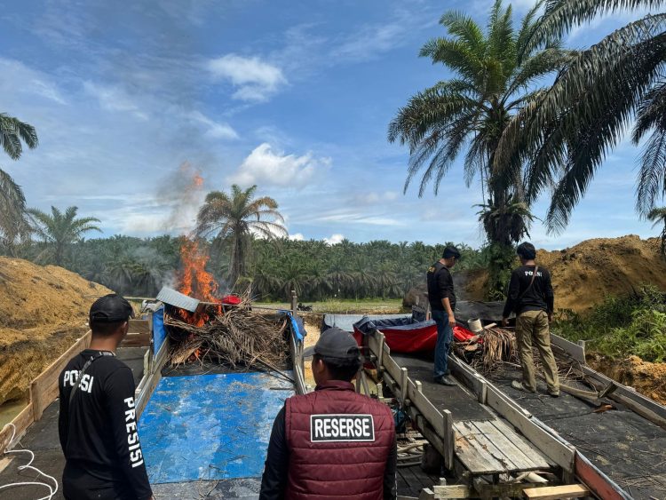 Polsek Singingi Tanggapi Isu Puluhan Rakit PETI di Kebun Lado, Ternyata Hanya Dua Rakit Usang