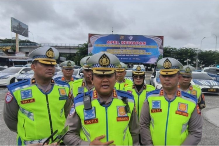 Ditlantas Polda Riau Cek Kesiapan Personel dan Kendaraan Jelang Operasi Lilin Nataru 2025