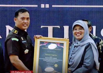 Kejati Riau Menerima Apresiasi Penghargaan Terbaik III Produktivitas BMN