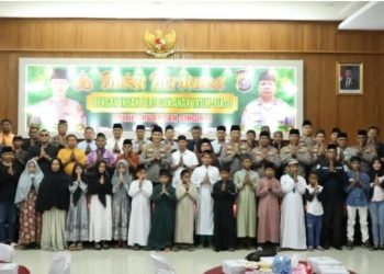 Kapolres Kuansing Buka Puasa Bersama Insan Pers dan Anak Yatim Piatu