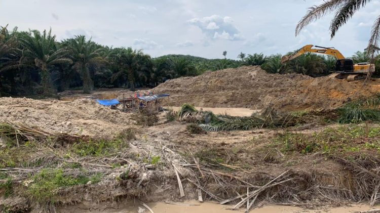 Bigboss diduga Bernama Sardan Kendalikan PETI Hancurkan Aliran Sungai Bawang didesa Petai, Aph Jangan Diam