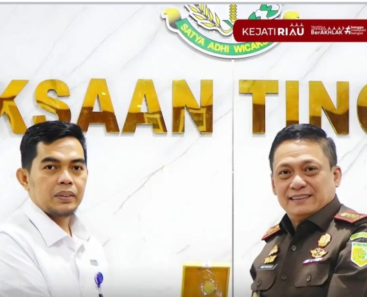 Kejati Riau Menerima Kunjungan GM PT Angkasa Pura II Pekanbaru