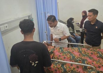 Empati di Tengah Tugas, Kasat Reskrim Polres Siak Jenguk dan Apresiasi Keberanian Korban