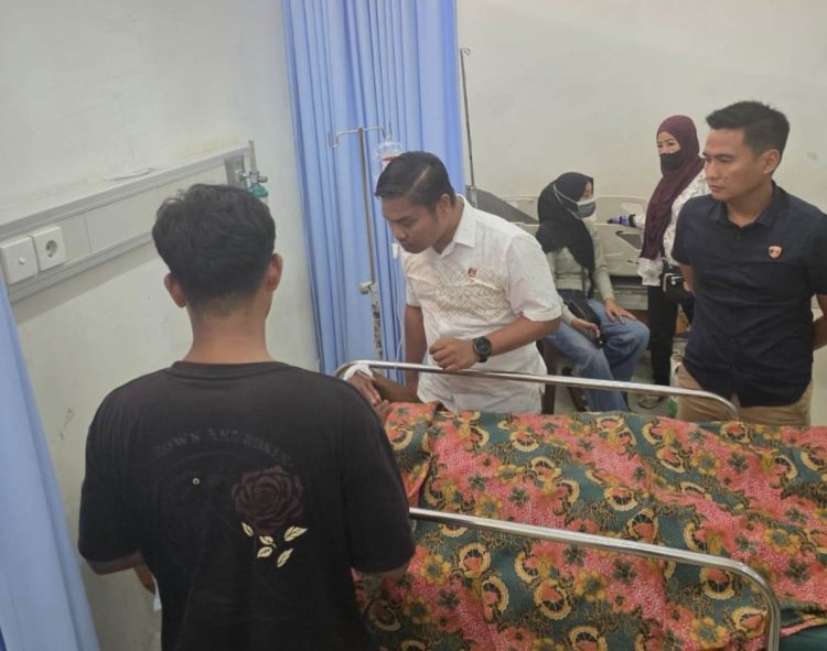 Empati di Tengah Tugas, Kasat Reskrim Polres Siak Jenguk dan Apresiasi Keberanian Korban