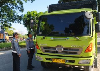 Jaga Ketat Pintu Masuk Kota, Dishub Pekanbaru Halau Ratusan Truk Tonase Besar