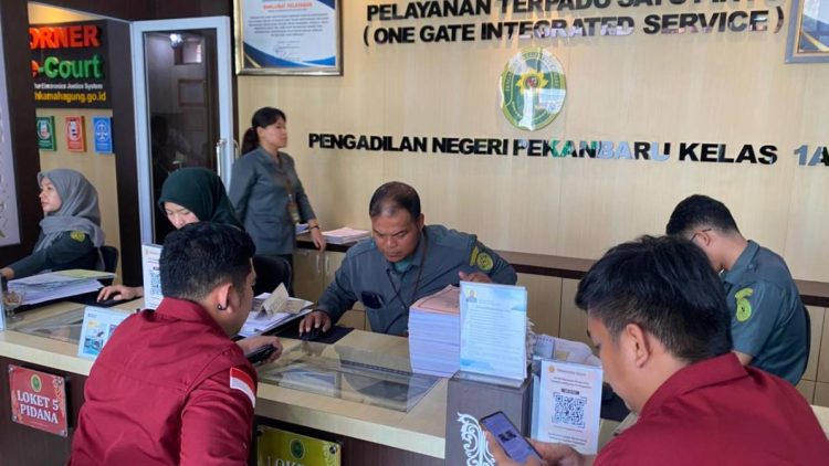 Kejari Pelalawan Limpahkan Lima Perkara Korupsi Pupuk Subsidi ke Pengadilan Negeri Pekanbaru