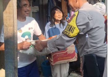 Kapolsek Dayeuhkolot Rutin Gelar Jumat Sedekah, Warga Sambut Positif Program Kepedulian Sosial
