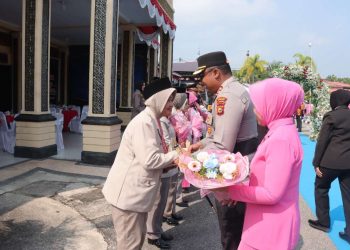 Kapolres Kampar Pimpin Pelepasan Upacara  7 Personil Purnabhakti ini daftarnya