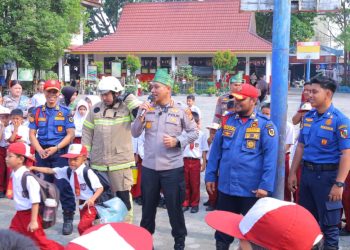 Tanamkan Kepedulian Lingkungan Sejak Dini, Polresta Pekanbaru Gelar Edukasi Green Policing di SD Negeri 68