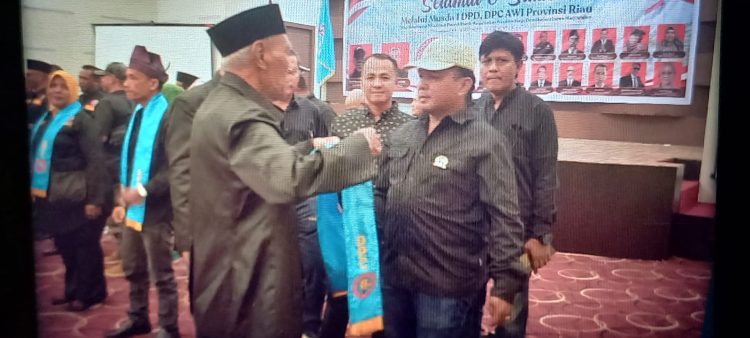 PELANTIKAN PENGURUS AWI SE-PROVINSI RIAU, RONY RESMI DILANTIK SEBAGAI PENGURUS DPC AWI KUANSING