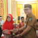 Disdikpora Kabupaten Rohul Serahkan Hadiah Pemenang Lomba Tahfizd Qur’an Tingkat SD/MI 2026
